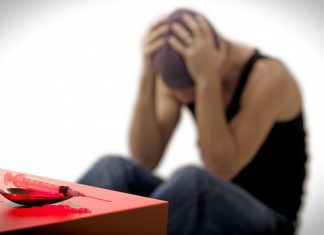 Programa de apoio e suporte às famílias que lidam com a problemática das dependências