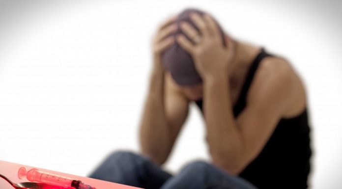 Programa de apoio e suporte às famílias que lidam com a problemática das dependências