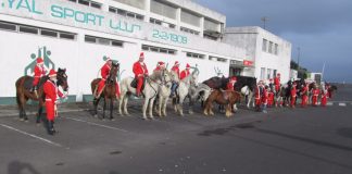 Desfile Equestre de Natal anima ruas da cidade