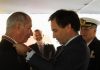Genuíno Madruga condecorado com Medalha Militar da Cruz Naval DR