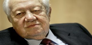 Parlamento açoriano aprova voto de pesar pelo falecimento de Mário Soares DR