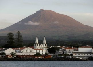 Capitão do Porto da Horta determina fecho do porto das Lajes e da Madalena DR