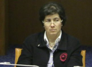 Isabel Maria Correia assume funções de deputada no parlamento açoriano TI