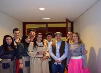 Grupo de teatro Hybris há oito anos a representar a Escola Profissional da Horta DR