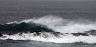 Açores sob aviso vermelho devido à agitação marítima DR