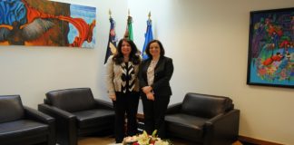 Encarregada de Negócios da Embaixada Americana quer reforçar ligações entre o Faial e os EUA TI/SG