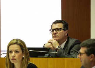 Bruno Belo acusa Governo de não querer fixar professores nas Flores