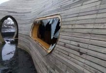 Cella Bar foi destruído pelas ondas