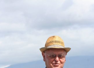 Biblioteca Pública e Arquivo Regional João José da Graça promove lançamento do livro “…e da lava brotou o pão”, de João Madruga Ávila