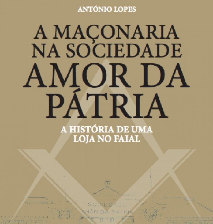 1ef42d73eca590fdfa522619bd703129_XL