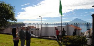 Profissional da Horta volta a hastear Bandeira Verde Eco-Escola TI/SG