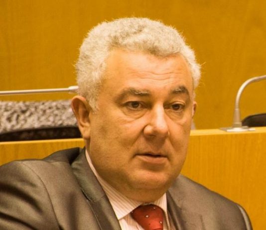 E ir à bruxa?! DR