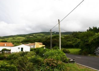 Classificação do “Conjunto Edificado da Cerca” da Praia do Norte avança para audiência pública DR/Wikipedia