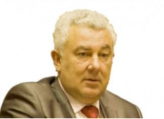 Manuais escolares: uma boa medida… má aplicada! DR