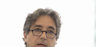 Serrão Santos defende as pescas selectivas dos Açores DR