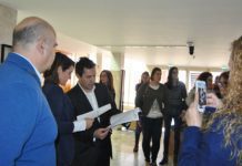 Sindicato Democrático dos Professores dos Açores entrega moção a partidos políticos TI