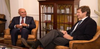 José Leonardo reúne com Reitor da UAç DR/CMH