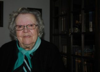 Faleceu a professora Maria Simas Cardoso TI