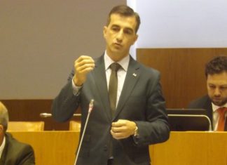 PSD/Açores propõe revisão das remunerações inferiores ao salário mínimo para tripulantes de ambulância DR
