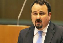 Greve de Fome – Deputado do PPM nos Açores exige refeitório para a escola do Corvo DR