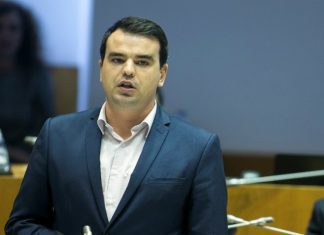 Ligações aéreas – Grupo Parlamentar do PS/Açores quer ouvir presidente da SATA na Comissão de Economia DR