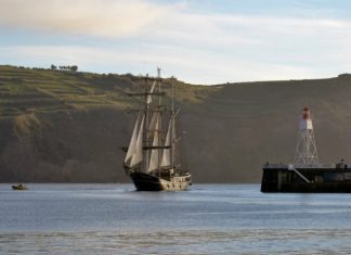 Projecto “School at Sea” – Mariana Rosa e Miriam Pinto juntam-se a familiares e amigos no Faial CNH/José Macedo