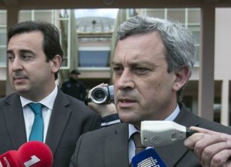 COFACO – Trabalhadores manifestaram-se à porta do parlamento açoriano DR
