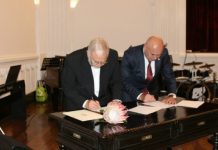 35.º Aniversário – Grupo Coral da Horta assina contrato com a CMH para instalação da sede social DR