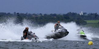 Acessibilidades – Prova do Campeonato Nacional de Jet Ski no Faial cancelada por falta de lugares nas ligações aéreas DR