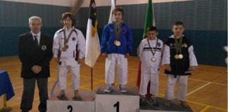 Karaté – Manuel Bettencourt campeão regional em iniciados DR