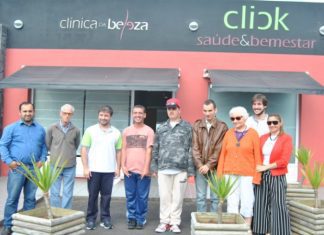 Solidariedade – Click Saúde & Bem-estar entrega cheque ao CAO da Santa Casa TI