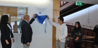 Escola Profissional da Horta – Escola descerra placa de Embaixadora do Parlamento Europeu TI