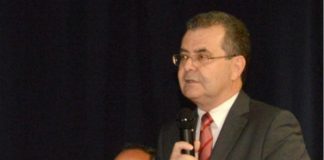 Greve dos Professores – Partidos Políticos Regionais exigem a demissão do Secretário Regional da Educação DR