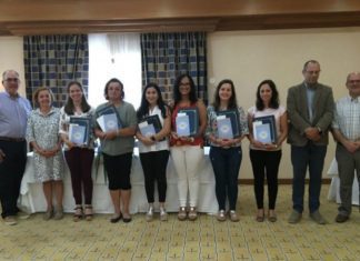 Educação – Fundação Faialense entrega seis bolsas de estudo DR