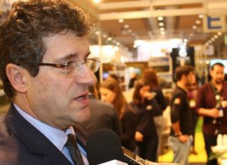Câmara Municipal das Lajes do Pico – Presidente do Município acusado de comentário homofóbico DR