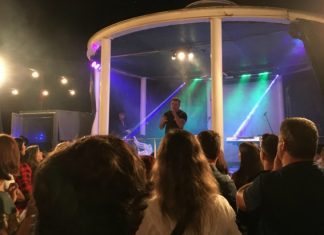 Entrecedrenses – Toy anima a festa da freguesia dos Cedros TI