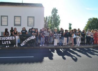Greve dos Docentes – Professores não ficam calados e exigem justiça TI