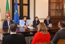 Combate à pobreza e exclusão social Governo dos Açores assina protocolo com a Associação de Municípios da Região DR