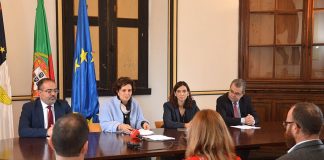 Combate à pobreza e exclusão social Governo dos Açores assina protocolo com a Associação de Municípios da Região DR
