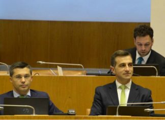 Porto da Horta – PSD/Açores não aceita erros na terceira versão do projeto DR