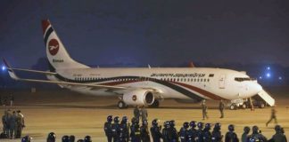 Abatido homem que tentou sequestrar um avião no Bangladesh