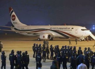 Abatido homem que tentou sequestrar um avião no Bangladesh
