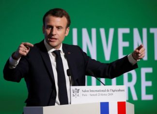 Macron pede “reinvenção” da Política Agrícola Comum