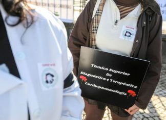 Técnicos de diagnóstico em greve contra fim de negociações