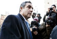 Ex-advogado de Trump revela ligações com Wikileaks para atingir democratas