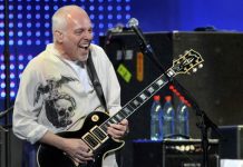 Peter Frampton revela ter uma doença muscular degenerativa que o vai retirar dos palcos