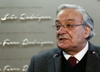 Fernando Rosas lembra papel marcante do dirigente do MRPP