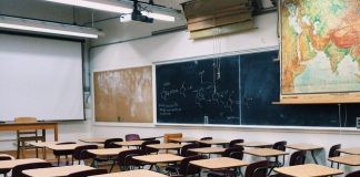 Sindicato diz que vagas “contradizem” incentivos à fixação de professores