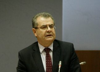 EBI dos Arrifes- Avelino Meneses garante que alunos surdos terão o apoio indispensável
