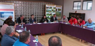 Desmonte de talude em obra em S. Jorge motiva encerramento temporário de estrada regional